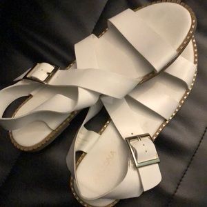 5/$25 Or 3/$15 Sale💞